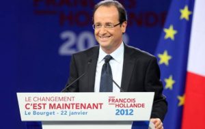 François Hollande au Bourget - Photo trouvée sur le site : http://mybandnews.com/2012/02/le-parti-socialiste-sort-sa-chanson-officielle-le-changement-cest-maintenant/