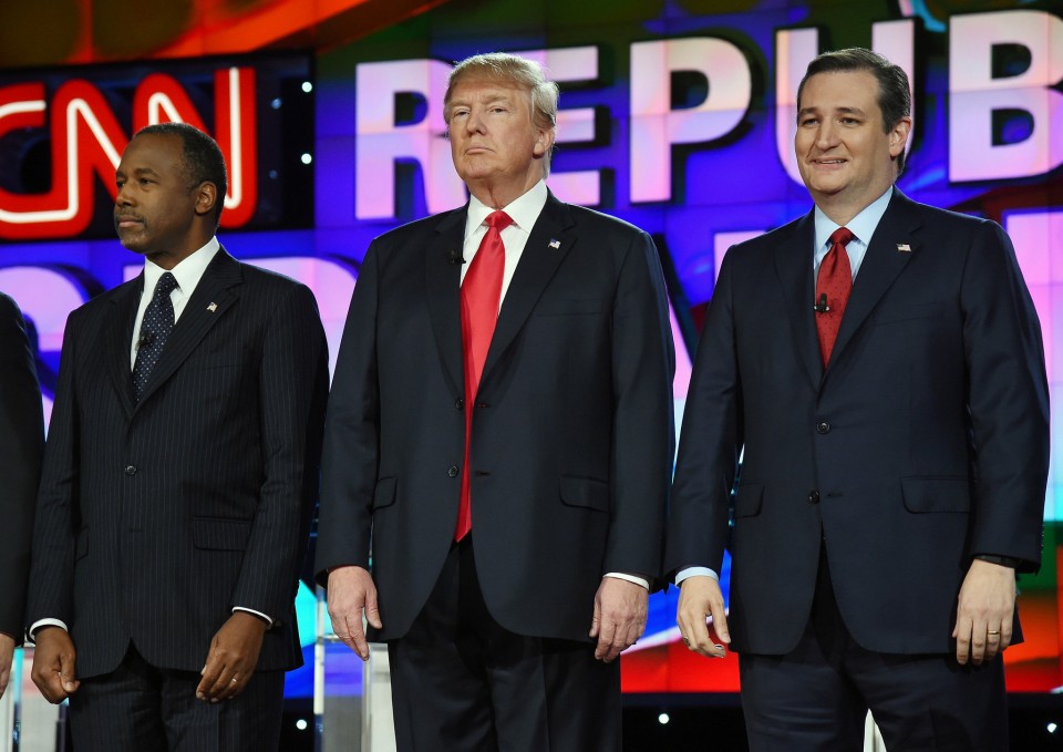 Ben Carson, Donald Trump et Ted Cruz sur scène lors du débat de CNN à Las Vegas en décembre 2015 (Getty Images/Ethan Miller)