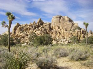 Un monticule rocheux à Hidden Valley (Joshua Tree)